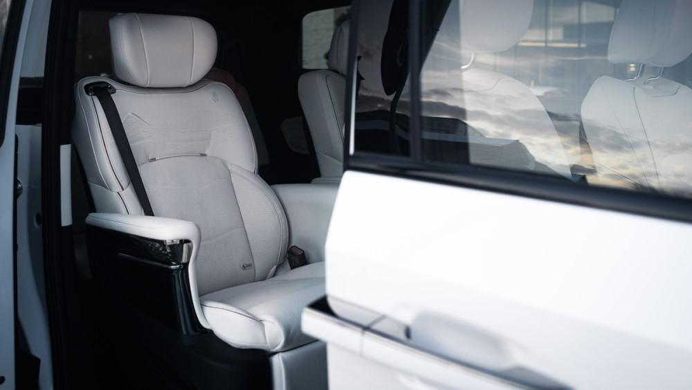 GAC M8 презентация салон интерьер второй ряд сидений