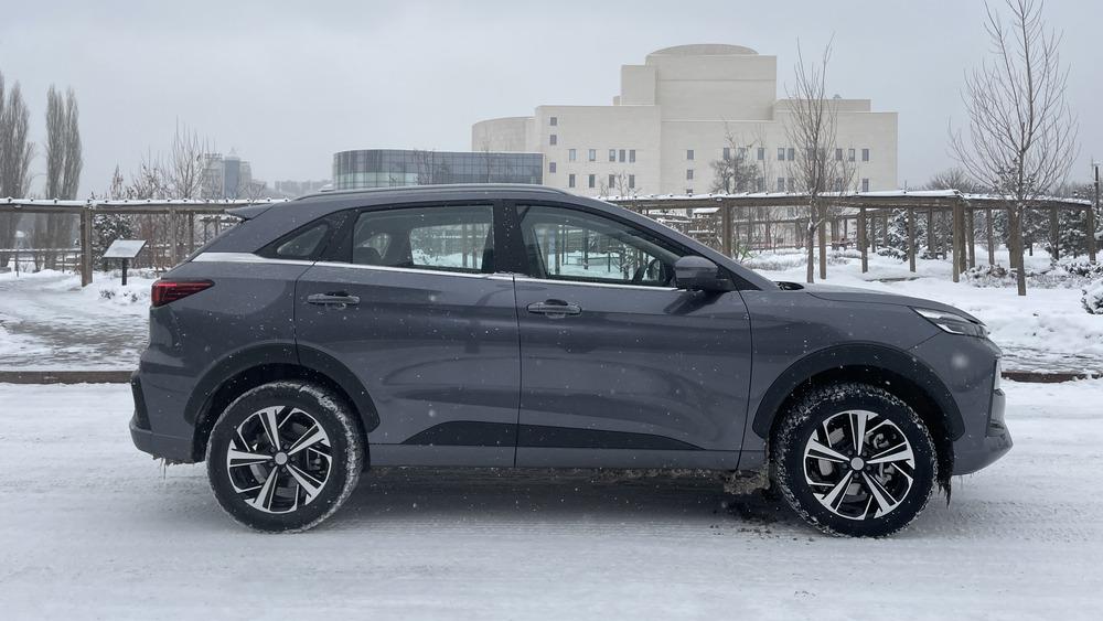 Тест JAC JS6 в Казахстане со стороны