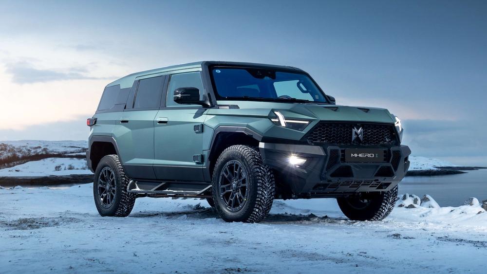 В России начались продажи Dongfeng M-Hero. Цена стартует от 15 990 000 рублей. За что просят такие деньги?