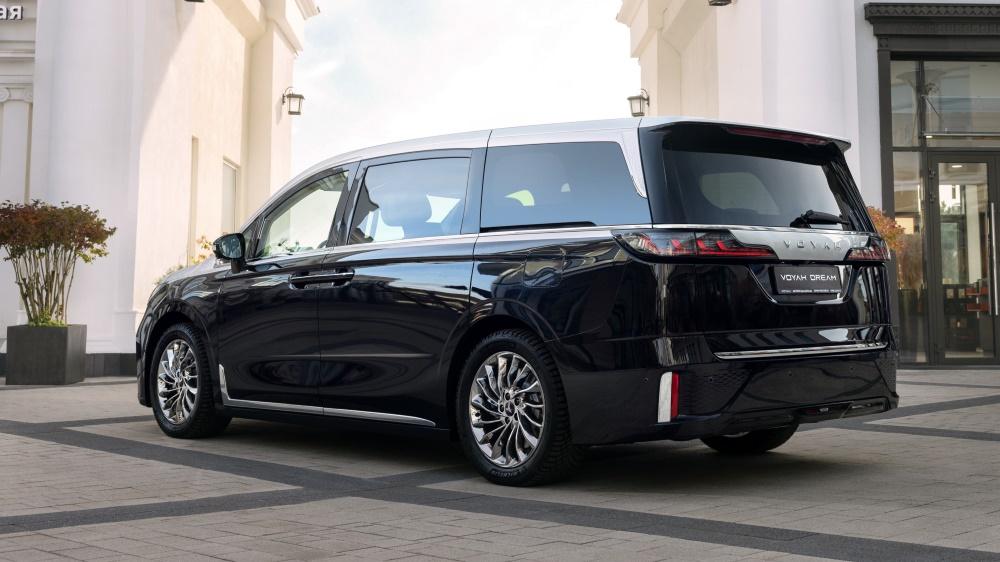 Voyah Dream PHEV Long Range, вид сзади