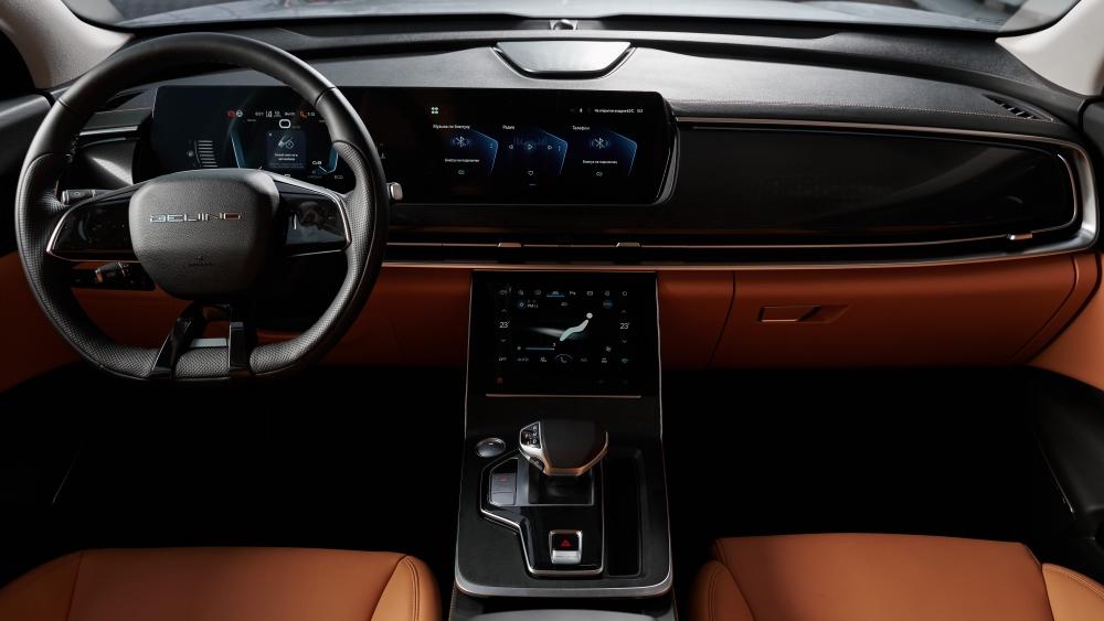 Салон BAIC X75, интерьер первого ряда