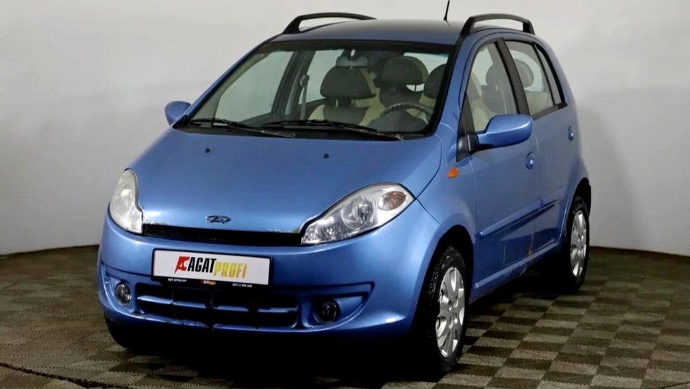 Передняя часть хэтчбека Chery Kimo