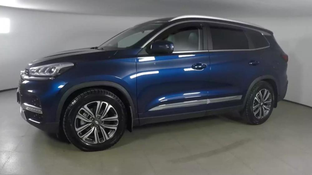Кроссовер Chery Tiggo 8 с пробегом 200 тыс. км бок передок