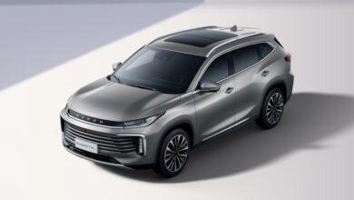 В России компания Exeed анонсировала обновленный кроссовер TXL с автоматической АКПП 8AT
