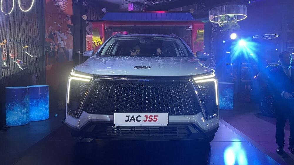 Презентация JAC JS5 на фронте Казахстана