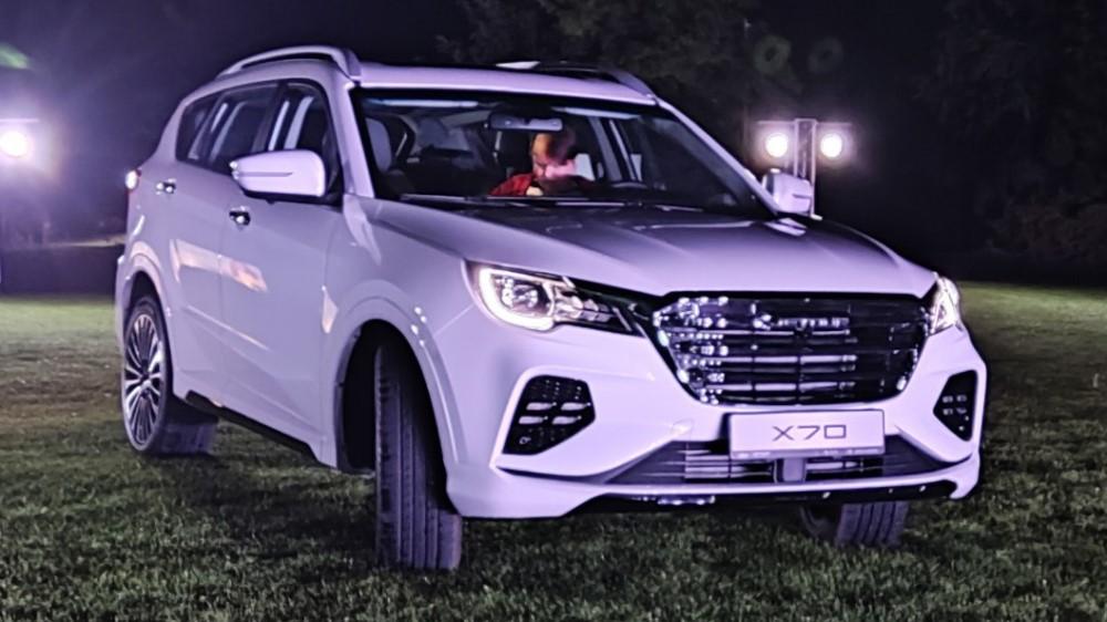 Jetour X70 в Казахстане с лицевой стороны