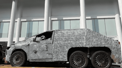 В Китае появились шпионские снимки первого серийного летающего автомобиля Xpeng В Китае появились шпионские снимки первого серийного летающего автомобиля Xpeng