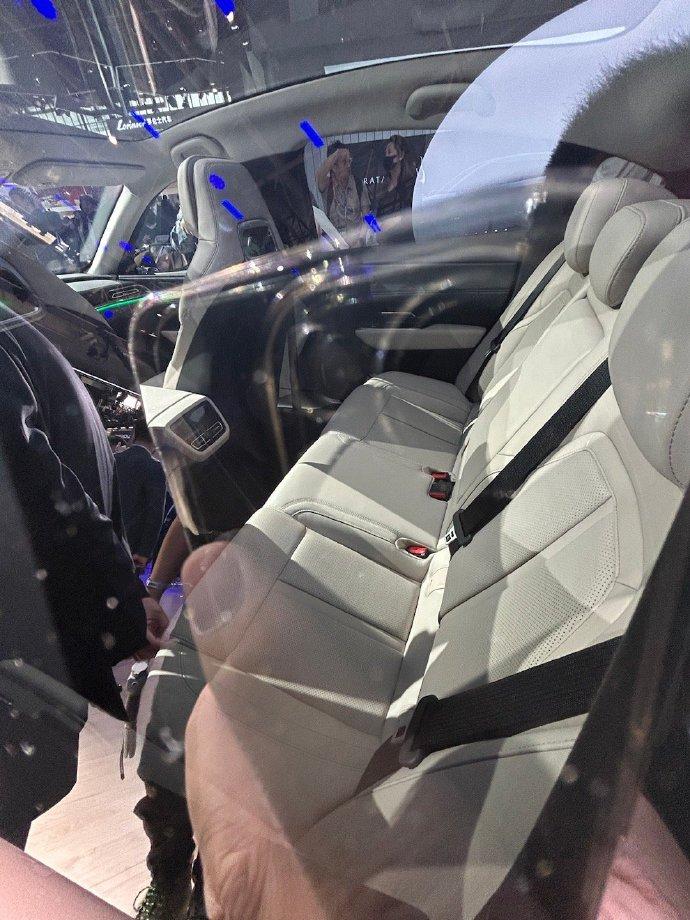 Mazda EZ-6 представлена на 18-м Международном Пекинском автосалоне 2024 года