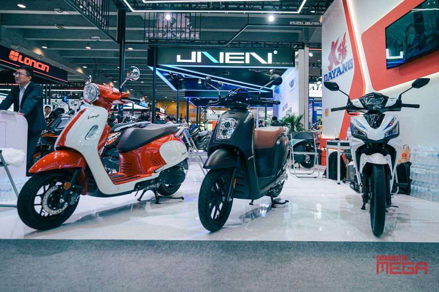 135-я Кантонская ярмарка: инновации в китайской экспортной индустрии мотоциклов и рост электроэнергетики 135-я Кантонская ярмарка: Инновации в экспортной индустрии мотоциклов Китая и рост электроэнергетики 135-я Кантонская ярмарка Инновации в экспортной индустрии мотоциклов и рост электроэнергетики Мотоцикл Chinse eb 24