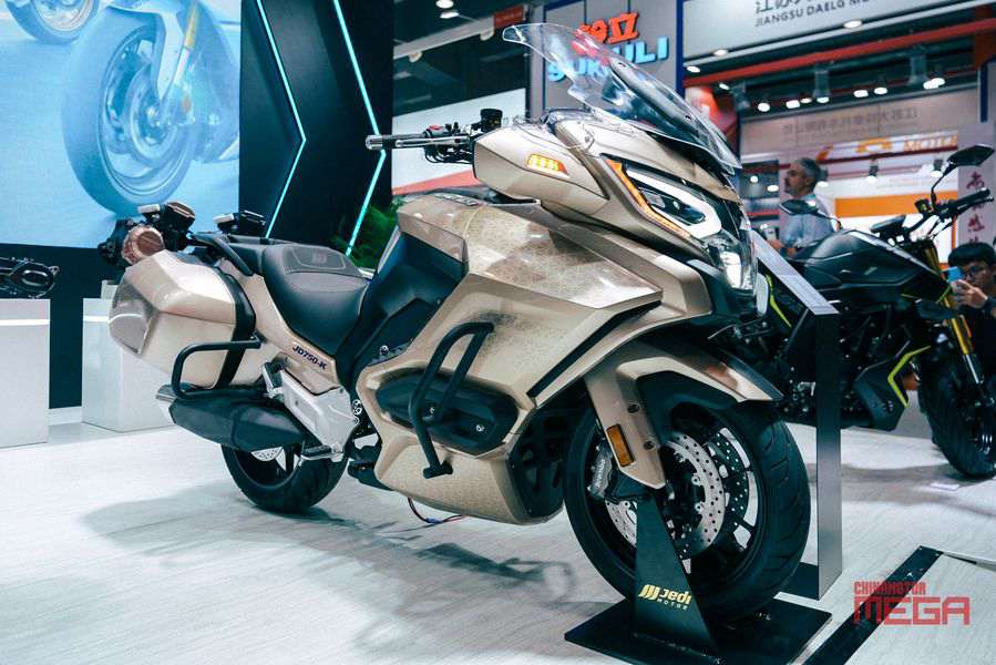 135-я Кантонская ярмарка: инновации в китайской экспортной индустрии мотоциклов и рост электроэнергетики 135-я Кантонская ярмарка: Инновации в экспортной индустрии мотоциклов Китая и рост электроэнергетики 135-я Кантонская ярмарка Инновации в экспортной индустрии мотоциклов и рост электроэнергетики Мотоцикл Chinse eb 20