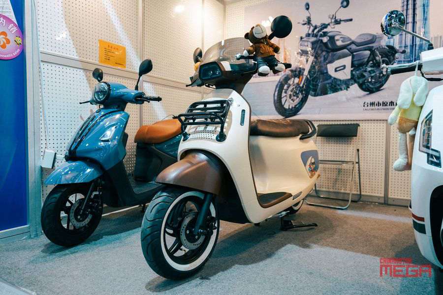 135-я Кантонская ярмарка: инновации в китайской экспортной индустрии мотоциклов и рост электроэнергетики 135-я Кантонская ярмарка: Инновации в экспортной индустрии мотоциклов Китая и рост электроэнергетики 135-я Кантонская ярмарка Инновации в экспортной индустрии мотоциклов и рост электроэнергетики Мотоцикл Chinse eb 42