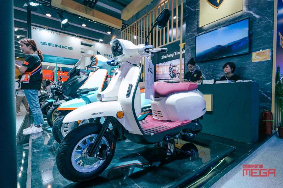 135-я Кантонская ярмарка: инновации в китайской экспортной индустрии мотоциклов и рост электроэнергетики 135-я Кантонская ярмарка: Инновации в китайской экспортной индустрии мотоциклов и рост электроэнергетики 135-я Кантонская ярмарка Инновации в экспортной индустрии мотоциклов и рост электроэнергии