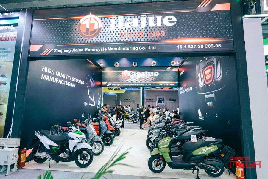 135-я Кантонская ярмарка: инновации в китайской экспортной индустрии мотоциклов и рост электроэнергетики 135-я Кантонская ярмарка: Инновации в экспортной индустрии мотоциклов Китая и рост электроэнергетики 135-я Кантонская ярмарка Инновации в экспортной индустрии мотоциклов и рост электроэнергетики Мотоцикл Chinse eb 30