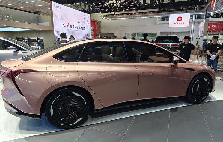 FAW Hongqi показали три концепта автомобилей на автосалоне Auto China 2024 в Пекине