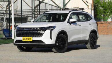 Интерьер рестайлингового GWM Haval H6 2024 года представлен на фотографиях в Китае