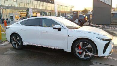 В Москве заметили два разных Exlantix ES: на одном есть загадочные надписи В Москве заметили два разных Exlantix ES: на одном есть загадочные надписи