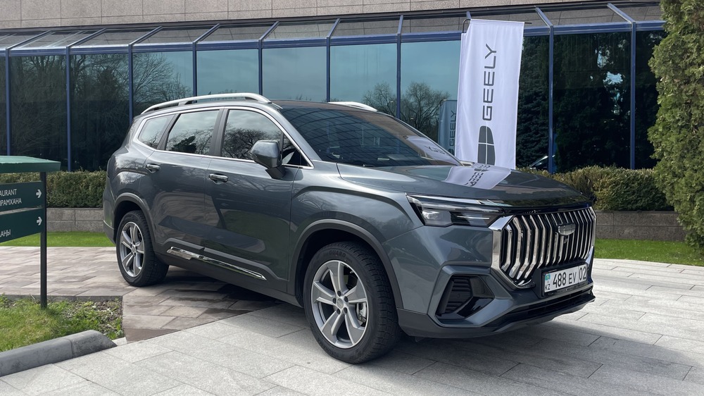 Geely Okavango в Казахстане с лицевой стороны