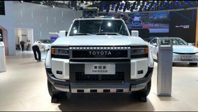Видеообзор экстерьера и интерьера Toyota Land Cruiser Prado eHEV 2024 года — Пекинский автосалон 2024 года