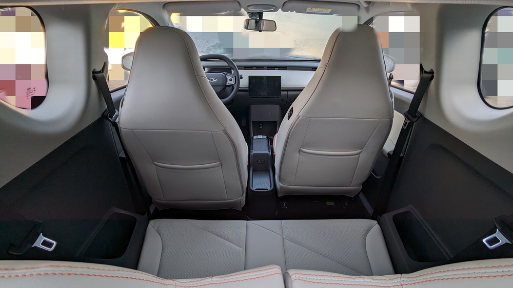 Chery eQ1 в России салон салон сиденья второго ряда