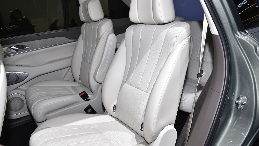 гибридный кроссовер Wey 07 интерьер Пекинского автосалона