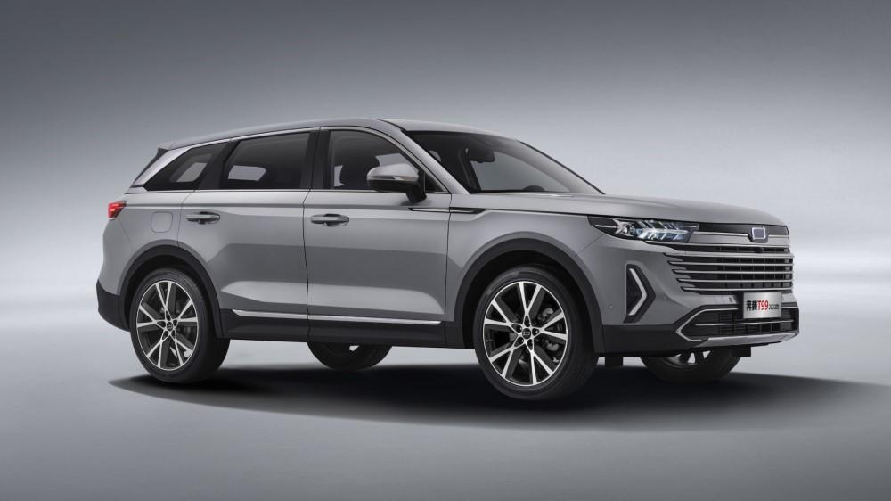 передняя часть нового FAW Bestune T99