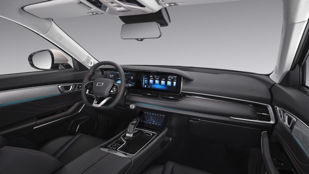 новый салон FAW Bestune T99 интерьер первый ряд