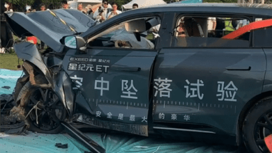 Что произойдет, если уронить Chery Exeed Exlantix ET с высоты 32 метра? Экстремальный краш-тест в Китае.