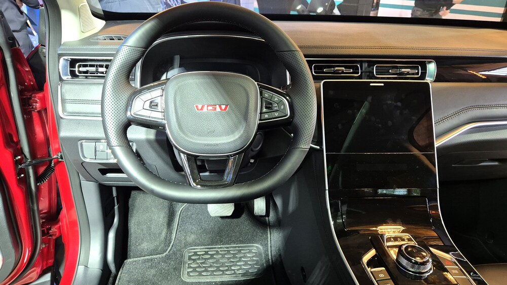 Салон кроссовера VGV U75 Plus, интерьер