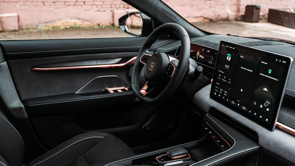 Zeekr 001 салон интерьер в Беларуси тест официальный центральный тоннель первый ряд