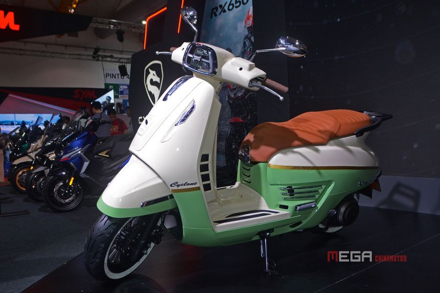 Новинки мотоциклов от китайских компаний CFMOTO, JEDI и CYCLONE, которых не было на выставке Motor China 2024