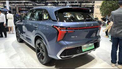 Видеообзор экстерьера и интерьера кроссовера FAW HONGQI HS3 PHEV 2024 года Видеообзор экстерьера и интерьера кроссовера FAW HONGQI HS3 PHEV 2024 года