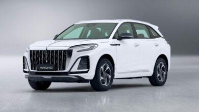 Новый компактный китайский кроссовер Hongqi HS3 появится в России Новый компактный китайский кроссовер Hongqi HS3 появится в России