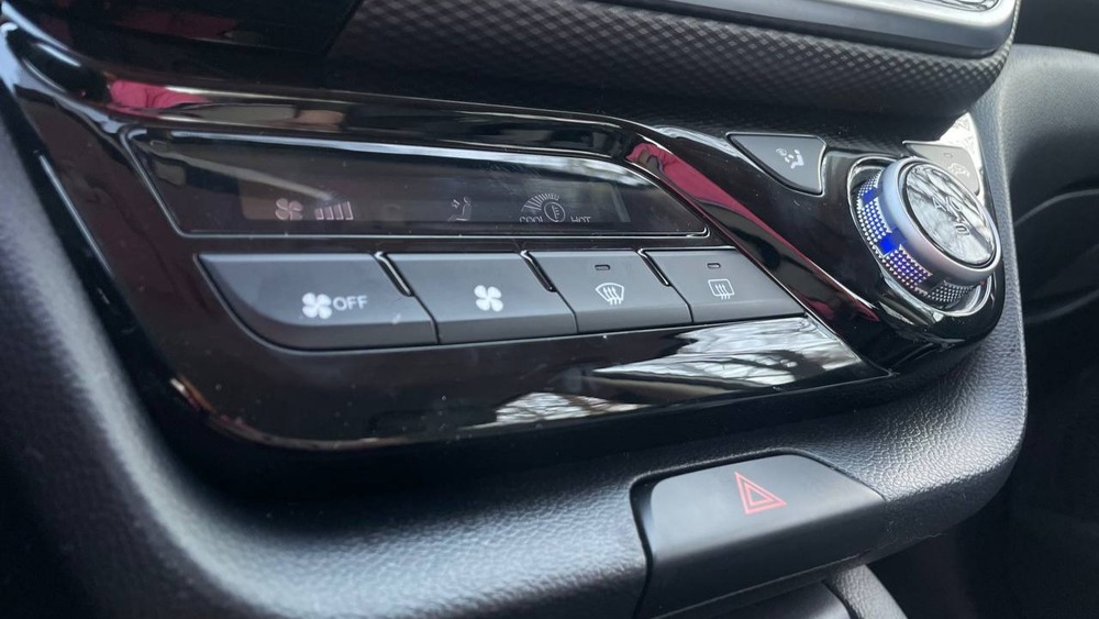 тест changan alsvin в казахстане салон кондиционер климат-контроль