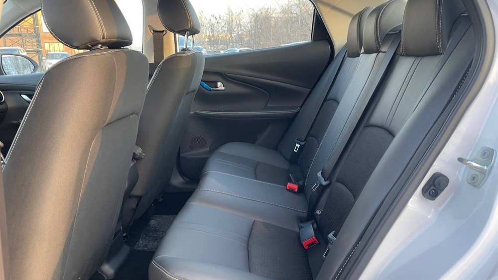 Changan Alsvin тест в Казахстане салон салона второй ряд