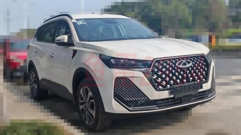 Обновленный кроссовер Chery Tiggo 7 Pro с АКПП на передней стороне