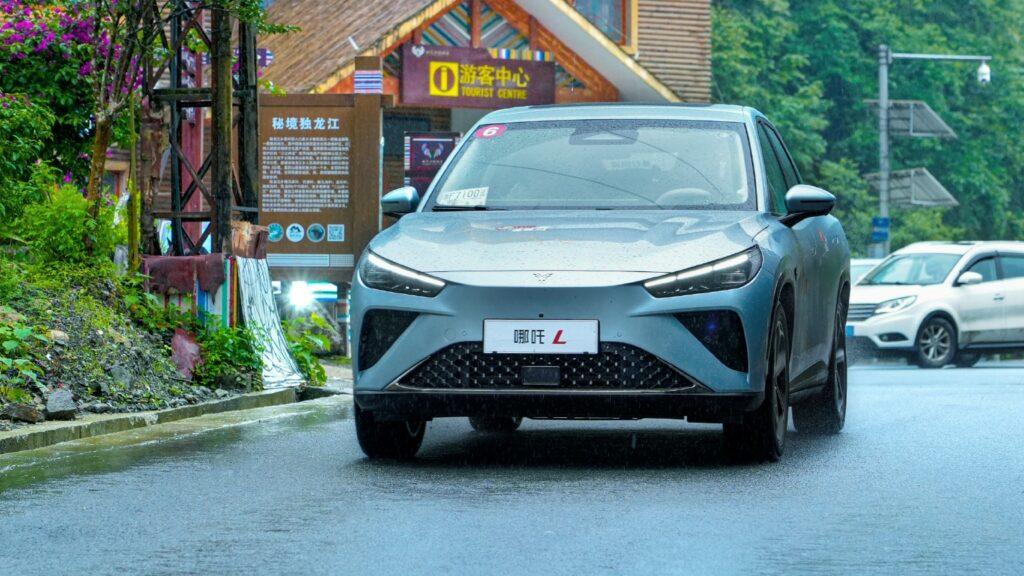 В Китае запущен в продажу кроссовер Neta L EV с батареей CATL, по цене от 19 300 долларов США