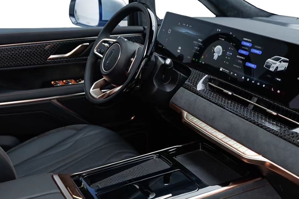 Интерьер салона Wey Alpine Co-Creation