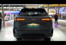 Видеообзор экстерьера и интерьера Changan Qiyuan Q05 PHEV 2024 года