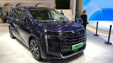 Видеообзор экстерьера и интерьера минивэна GAC Trumpchi E8 PHEV 2024 года