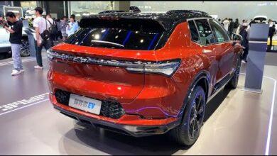 Видеообзор экстерьера и интерьера Chevrolet Equinox RS EV 2025 года