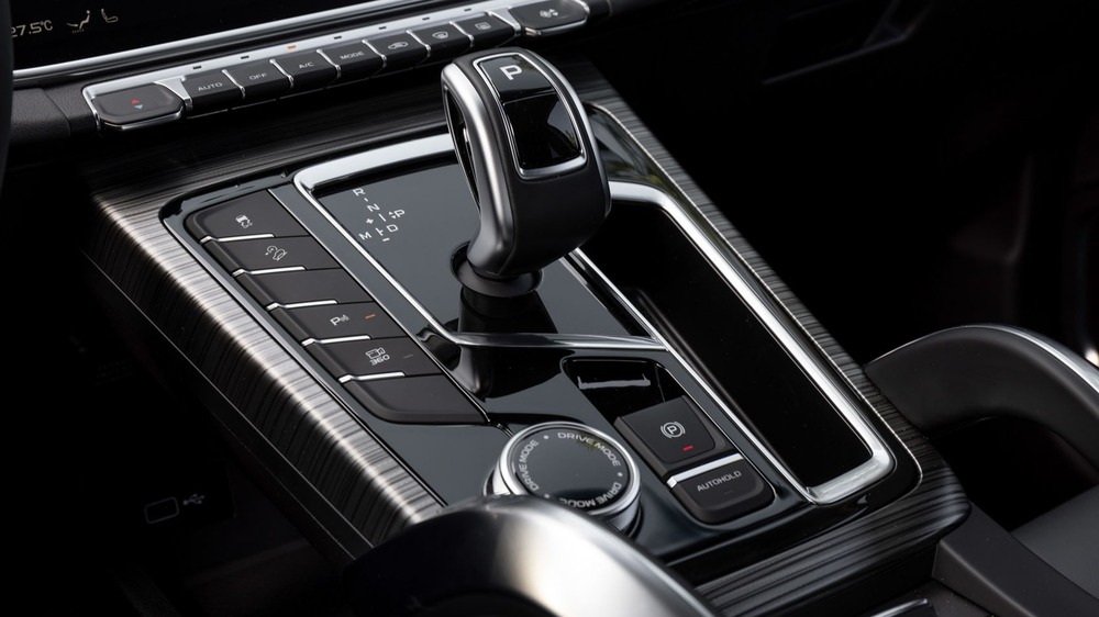 Belgee X70 внутренний селекторный туннель