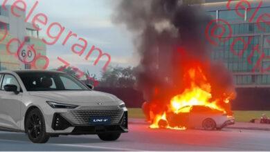 Китайский автомобиль Changan Uni-V загорелся на Калужском шоссе в Москве. Китайский автомобиль Changan Uni-V загорелся на Калужском шоссе в Москве.