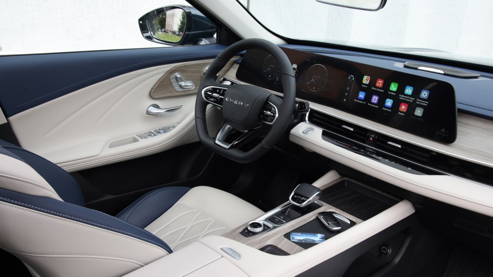 Интерьер седана Chery Arrizo 8