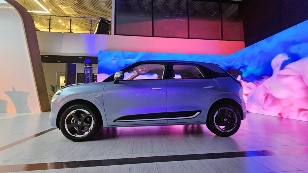 Dongfeng Box на презентации в Беларуси со стороны