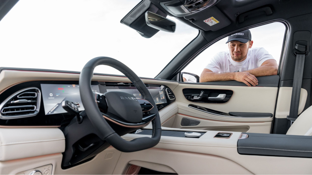 обновленный кроссовер exeed vx fl казахстан интерьер белый черный