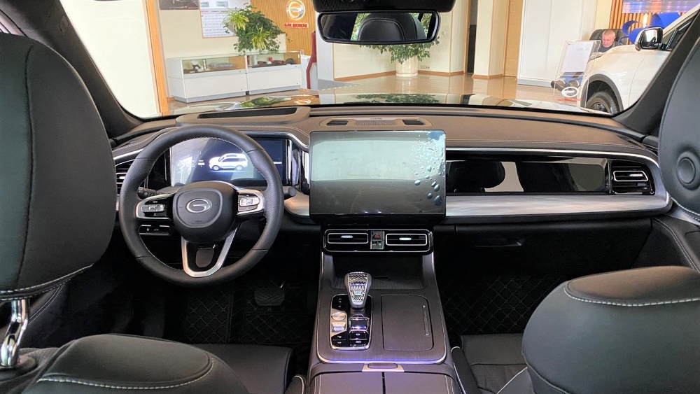 Интерьер салона нового GAC GS8