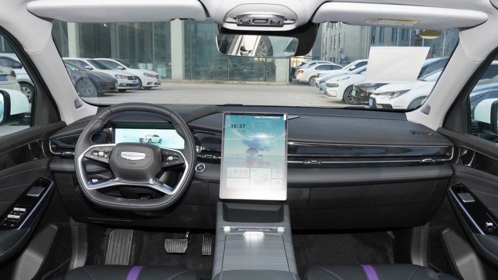 Geely Preface L Салон Интерьер Передний Ряд