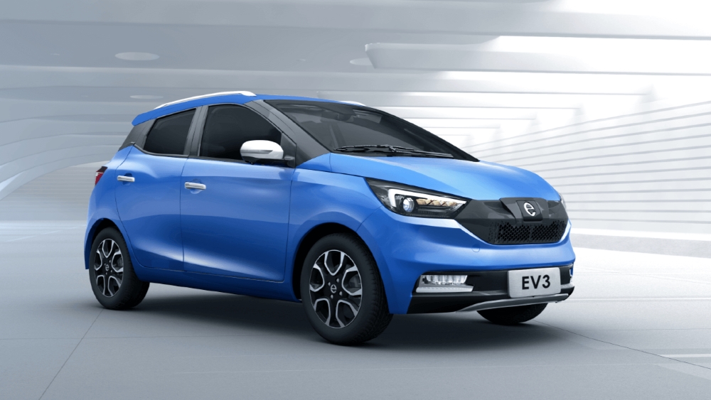 JMEV EV3 Электрический хэтчбек Боковая передняя часть