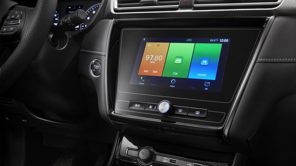 MG 5 седан интерьер салона мультимедиа медиасистема