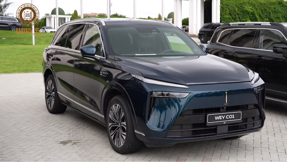 обновленный кроссовер wey 05 передняя сторона синий